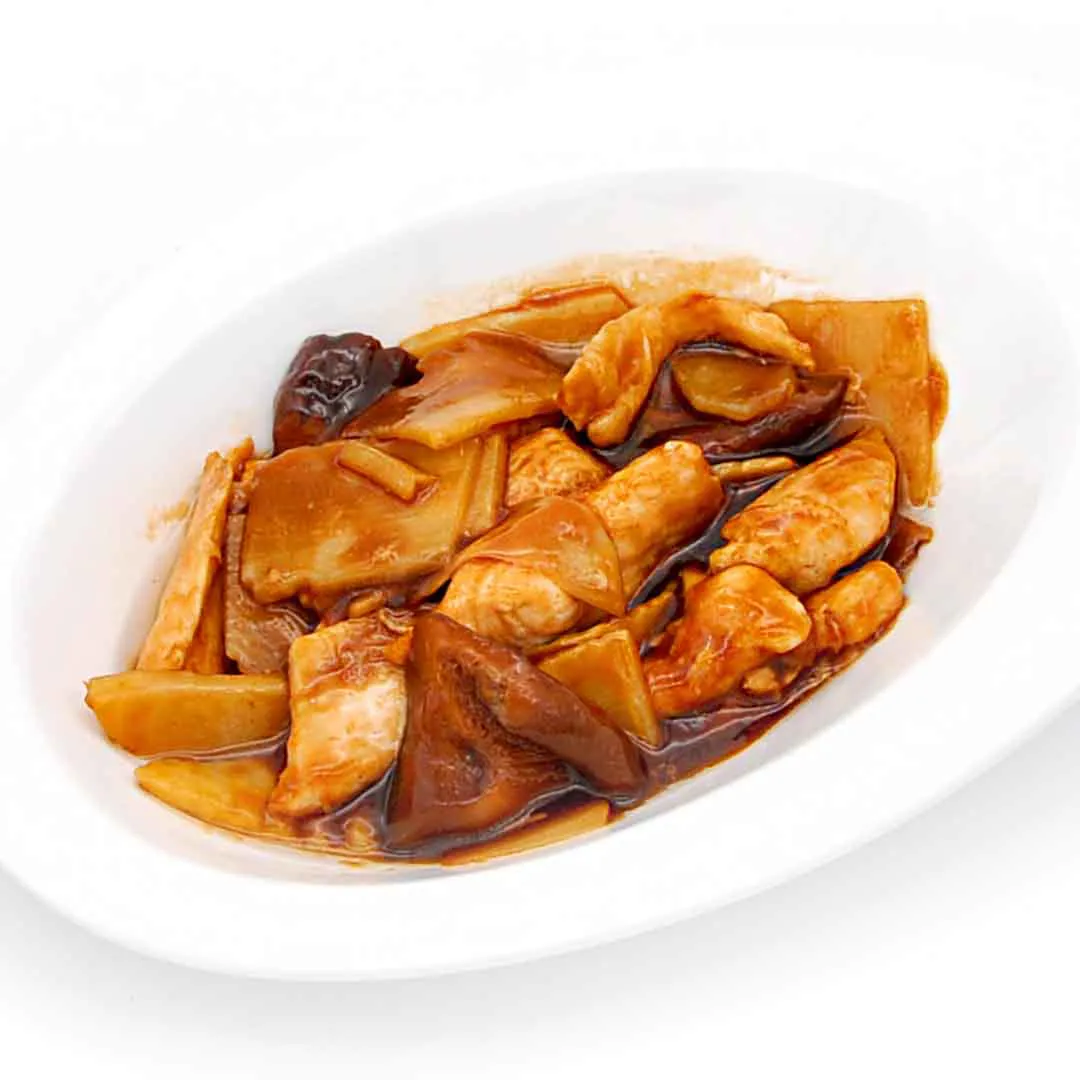 Pollo con funghi e bambù